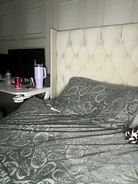 MysteriousMylaX online show from 12-16-25, 08:03