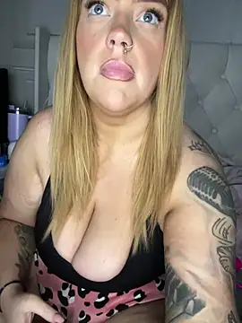 MysteriousMylaX online show from 12-20-25, 06:15