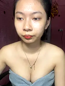 Snapshot of Phthao chatting on 09-10-25, 03:01 Phthao online show from 09-10-25, 03:01