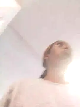 londie2 online show from 11-26-25, 07:20