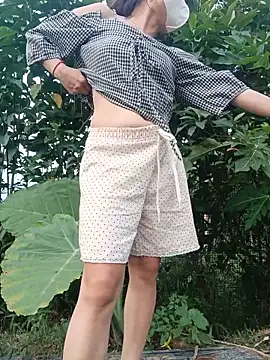 linda bae00 online show from 06-16-26, 11:35