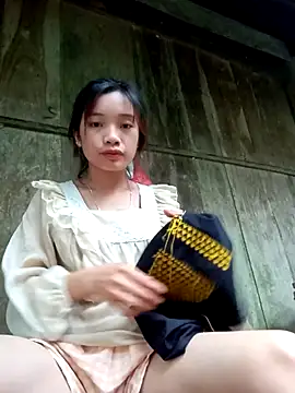 Snapshot of beobeo_2xx chatting on 09-11-25, 03:06 beobeo 2xx online show from 09-11-25, 03:06