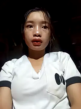 Snapshot of beobeo_2xx chatting on 09-27-25, 02:16 beobeo 2xx online show from 09-27-25, 02:16