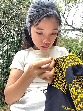 Snapshot of beobeo_2xx chatting on 10-15-25, 07:08 beobeo 2xx online show from 10-15-25, 07:08