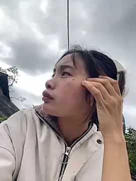 Snapshot of beobeo_2xx chatting on 10-26-25, 02:06 beobeo 2xx online show from 10-26-25, 02:06