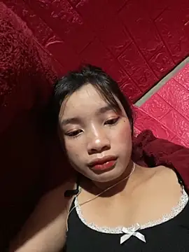 Snapshot of beobeo_2xx chatting on 10-27-25, 01:31 beobeo 2xx online show from 10-27-25, 01:31