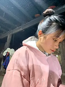 Snapshot of beobeo_2xx chatting on 11-03-25, 02:35 beobeo 2xx online show from 11-03-25, 02:35