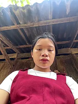 Snapshot of beobeo_2xx chatting on 05-16-26, 01:13 beobeo 2xx online show from 05-16-26, 01:13