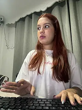 Snapshot of olivia_jass chatting on 04-20-26, 02:09 olivia jass online show from 04-20-26, 02:09