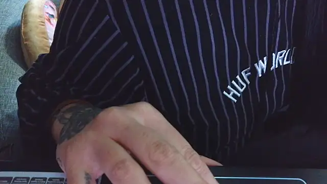 fetishslut4u online show from 11-06-25, 07:04