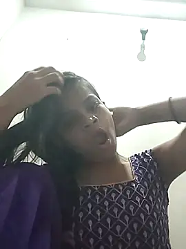 Snapshot of Komal0099 chatting on 10-08-25, 02:31 Komal0099 online show from 10-08-25, 02:31