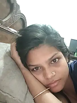 Snapshot of Komal0099 chatting on 10-09-25, 02:42 Komal0099 online show from 10-09-25, 02:42