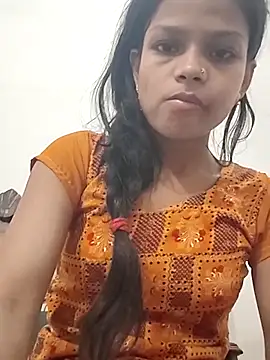 Snapshot of Komal0099 chatting on 10-15-25, 05:18 Komal0099 online show from 10-15-25, 05:18