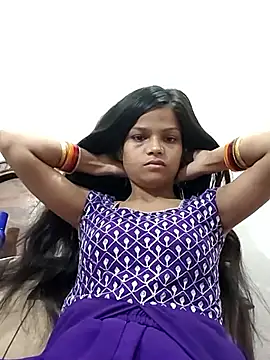 Snapshot of Komal0099 chatting on 10-21-25, 02:45 Komal0099 online show from 10-21-25, 02:45