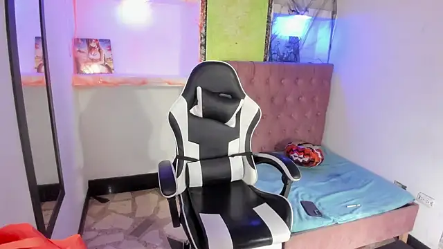 alison moon7 online show from 10-25-25, 12:13