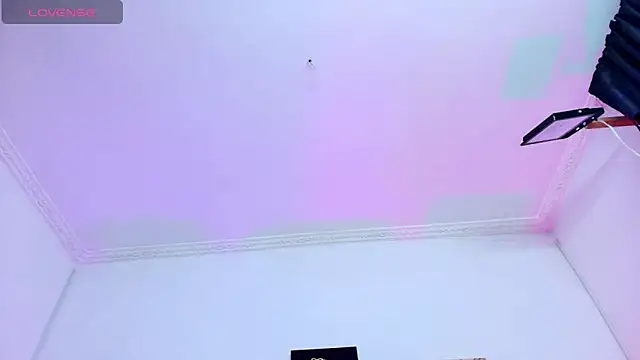 Maddy Esther online show from 10-27-25, 07:07