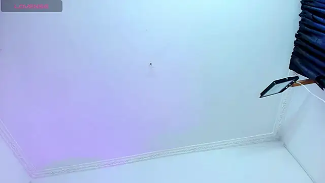 Maddy Esther online show from 10-29-25, 07:15