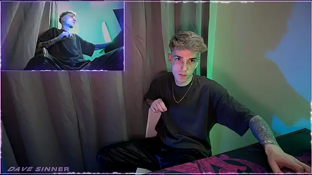 Snapshot of davesinner chatting on 05-13-26, 01:47 davesinner online show from 05-13-26, 01:47