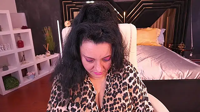 ValeryRosseee online show from 10-03-25, 07:05