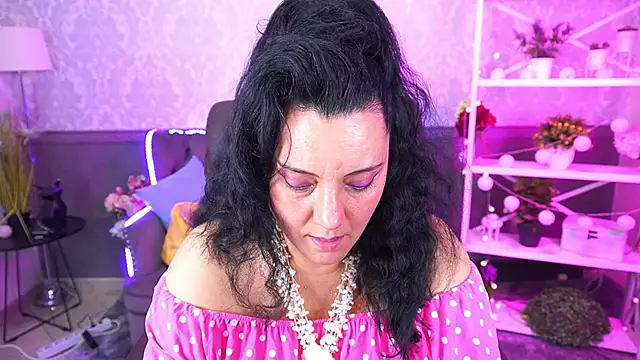 ValeryRosseee online show from 10-10-25, 01:43