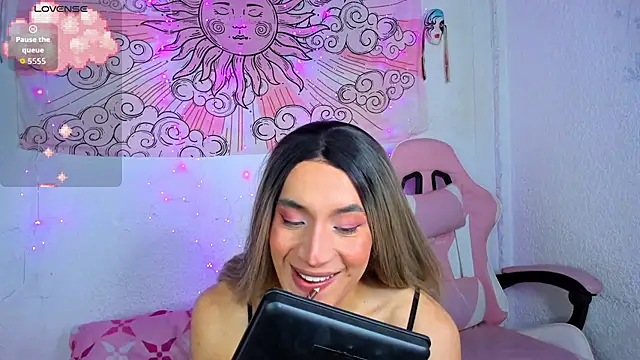 Snapshot of brihanna_cooper chatting on 06-19-26, 01:37 brihanna cooper online show from 06-19-26, 01:37