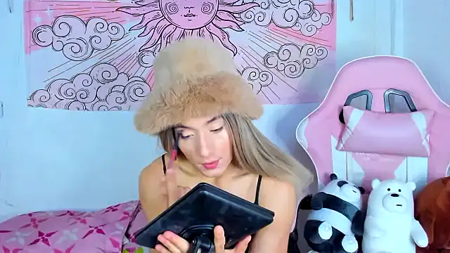 Snapshot of brihanna_cooper chatting on 07-09-26, 02:54 brihanna cooper online show from 07-09-26, 02:54