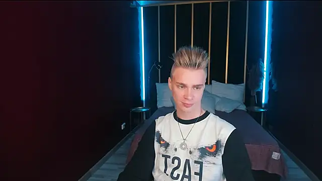 LawrenceMiles online show from 09-22-25, 10:50