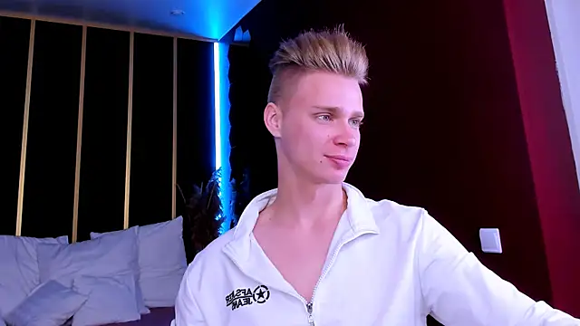 LawrenceMiles online show from 10-03-25, 11:07