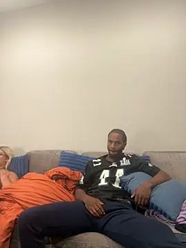 Snapshot of hardaway1523 chatting on 10-15-25, 02:44 hardaway1523 online show from 10-15-25, 02:44