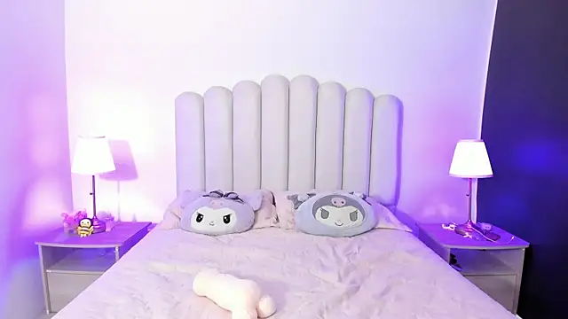 Snapshot of SofieBunnie chatting on 09-29-25, 10:14 SofieBunnie online show from 09-29-25, 10:14