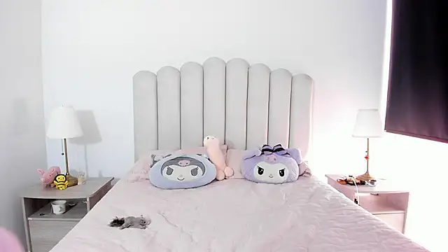 Snapshot of SofieBunnie chatting on 10-05-25, 04:05 SofieBunnie online show from 10-05-25, 04:05