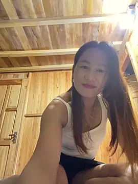 phungtiti online show from 10-04-25, 01:47