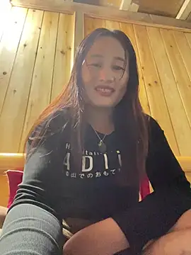 Snapshot of phungtiti chatting on 02-15-26, 01:20 phungtiti online show from 02-15-26, 01:20