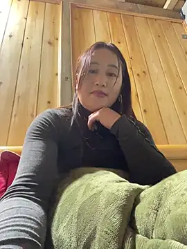 Snapshot of phungtiti chatting on 02-17-26, 01:35 phungtiti online show from 02-17-26, 01:35