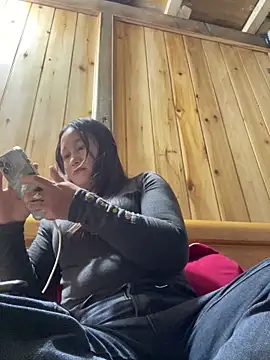 Snapshot of phungtiti chatting on 03-05-26, 12:39 phungtiti online show from 03-05-26, 12:39