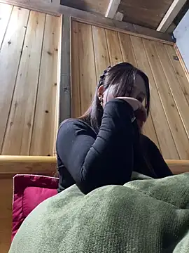 Snapshot of phungtiti chatting on 03-06-26, 02:46 phungtiti online show from 03-06-26, 02:46