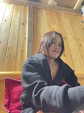 Snapshot of phungtiti chatting on 03-07-26, 02:58 phungtiti online show from 03-07-26, 02:58