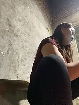 Snapshot of phungtiti chatting on 03-21-26, 10:09 phungtiti online show from 03-21-26, 10:09