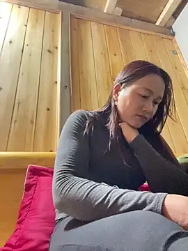 Snapshot of phungtiti chatting on 03-21-26, 11:52 phungtiti online show from 03-21-26, 11:52