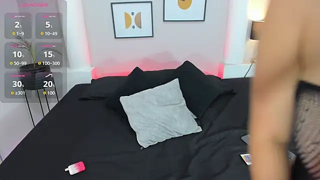 Snapshot of alise_rouse chatting on 03-18-26, 05:54 alise rouse online show from 03-18-26, 05:54