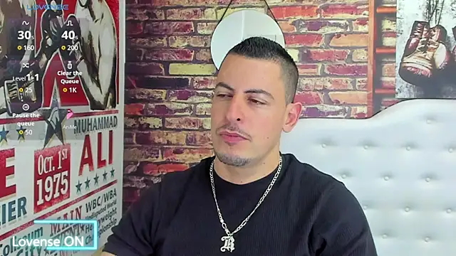 Snapshot of scotty_musicc chatting on 10-10-25, 08:52 scotty musicc online show from 10-10-25, 08:52