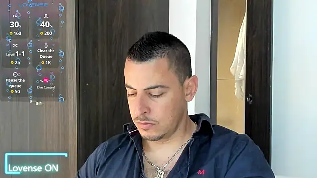 Snapshot of scotty_musicc chatting on 10-24-25, 04:14 scotty musicc online show from 10-24-25, 04:14