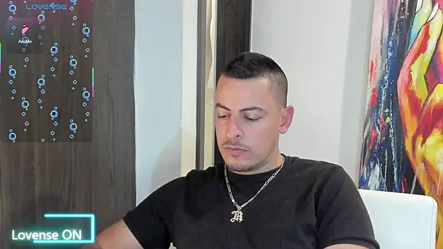 Snapshot of scotty_musicc chatting on 11-02-25, 10:45 scotty musicc online show from 11-02-25, 10:45