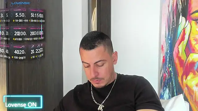 Snapshot of scotty_musicc chatting on 11-13-25, 04:28 scotty musicc online show from 11-13-25, 04:28