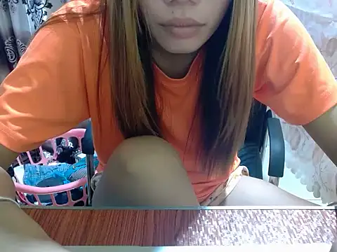 Snapshot of Joys_Wet_Pussy chatting on 05-08-26, 11:15 Joys Wet Pussy online show from 05-08-26, 11:15