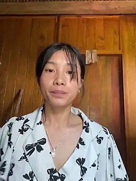 Snapshot of EmLy02 chatting on 09-22-25, 05:20 EmLy02 online show from 09-22-25, 05:20