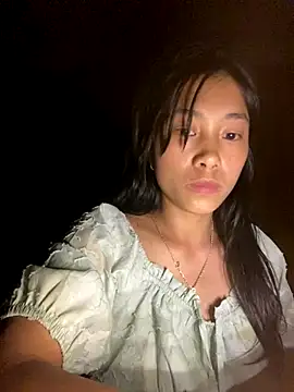 Snapshot of EmLy02 chatting on 09-23-25, 01:36 EmLy02 online show from 09-23-25, 01:36