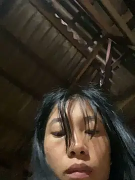 Snapshot of EmLy02 chatting on 09-29-25, 01:33 EmLy02 online show from 09-29-25, 01:33