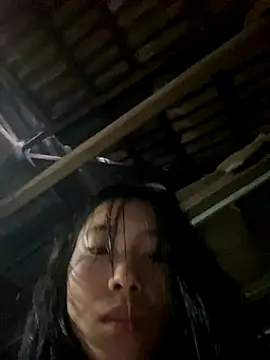 Snapshot of EmLy02 chatting on 10-05-25, 10:02 EmLy02 online show from 10-05-25, 10:02