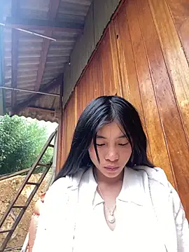 Snapshot of EmLy02 chatting on 11-04-25, 01:27 EmLy02 online show from 11-04-25, 01:27